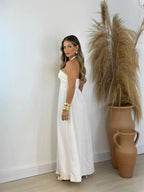 Vestido Longo com Detalhe Bordado